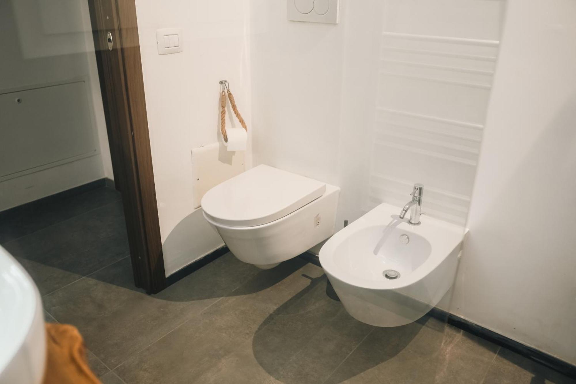 Suite Piazza Mazzini 90 Mq 5 Lecce Exteriör bild