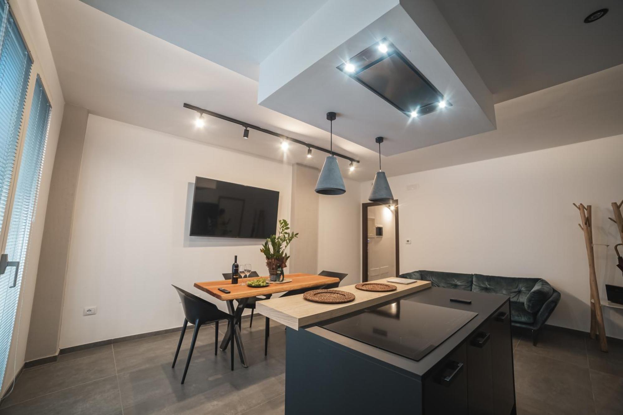 Suite Piazza Mazzini 90 Mq 5 Lecce Exteriör bild